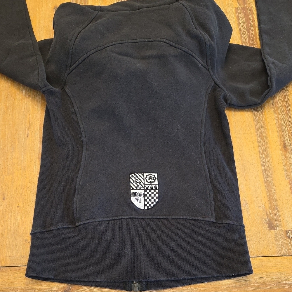Lululemon Scuba Hoodie Size 2 - Picture 6 of 9